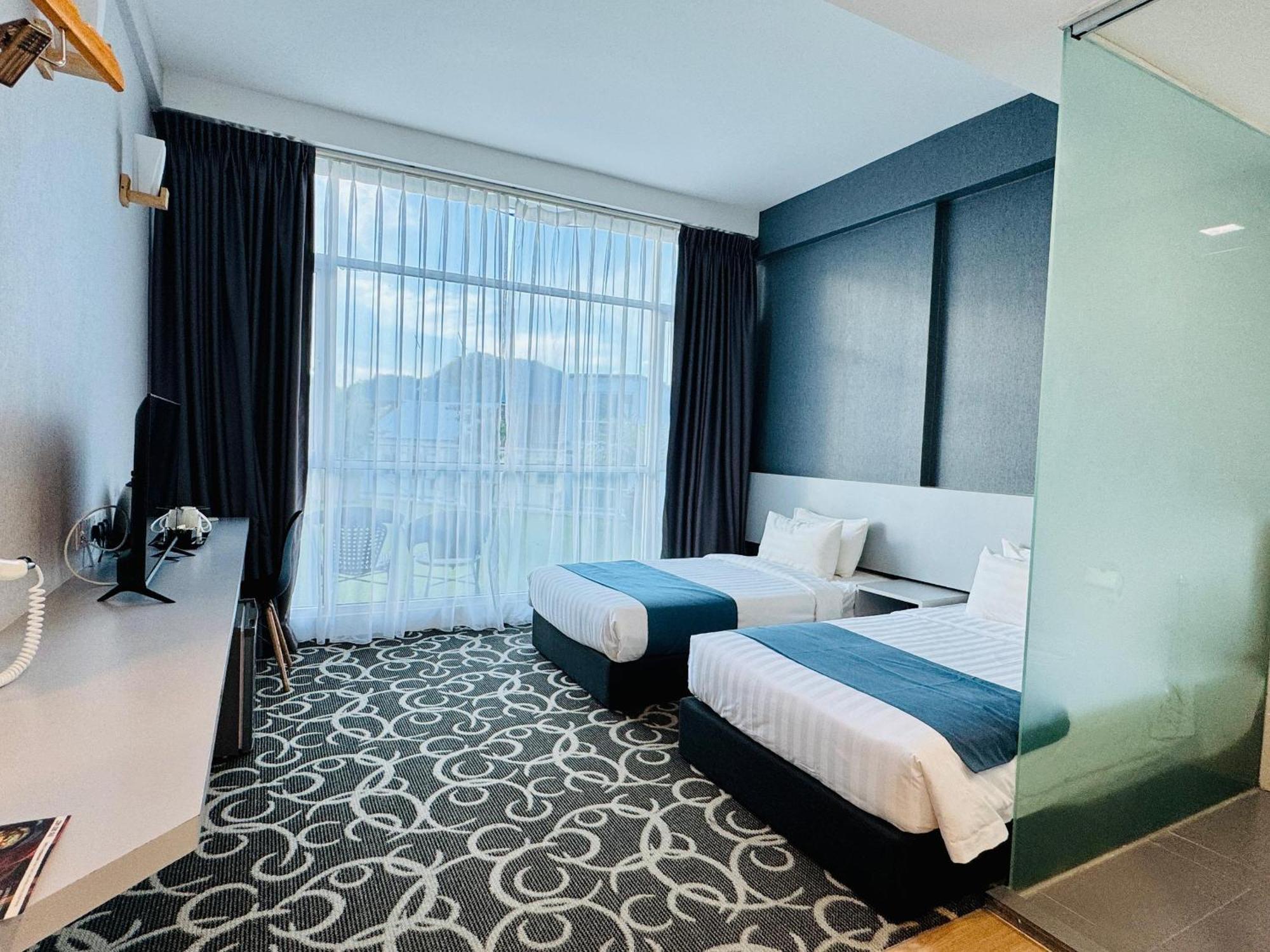 Kingston Hotel 13 - Penang Hills Ayer Itam Exterior photo